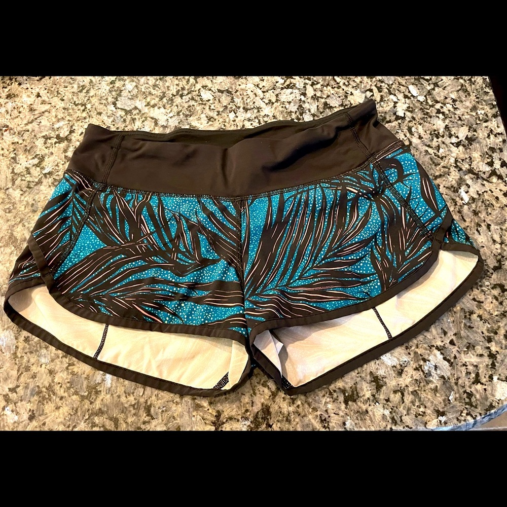 Lululemon speed up low rise shorts